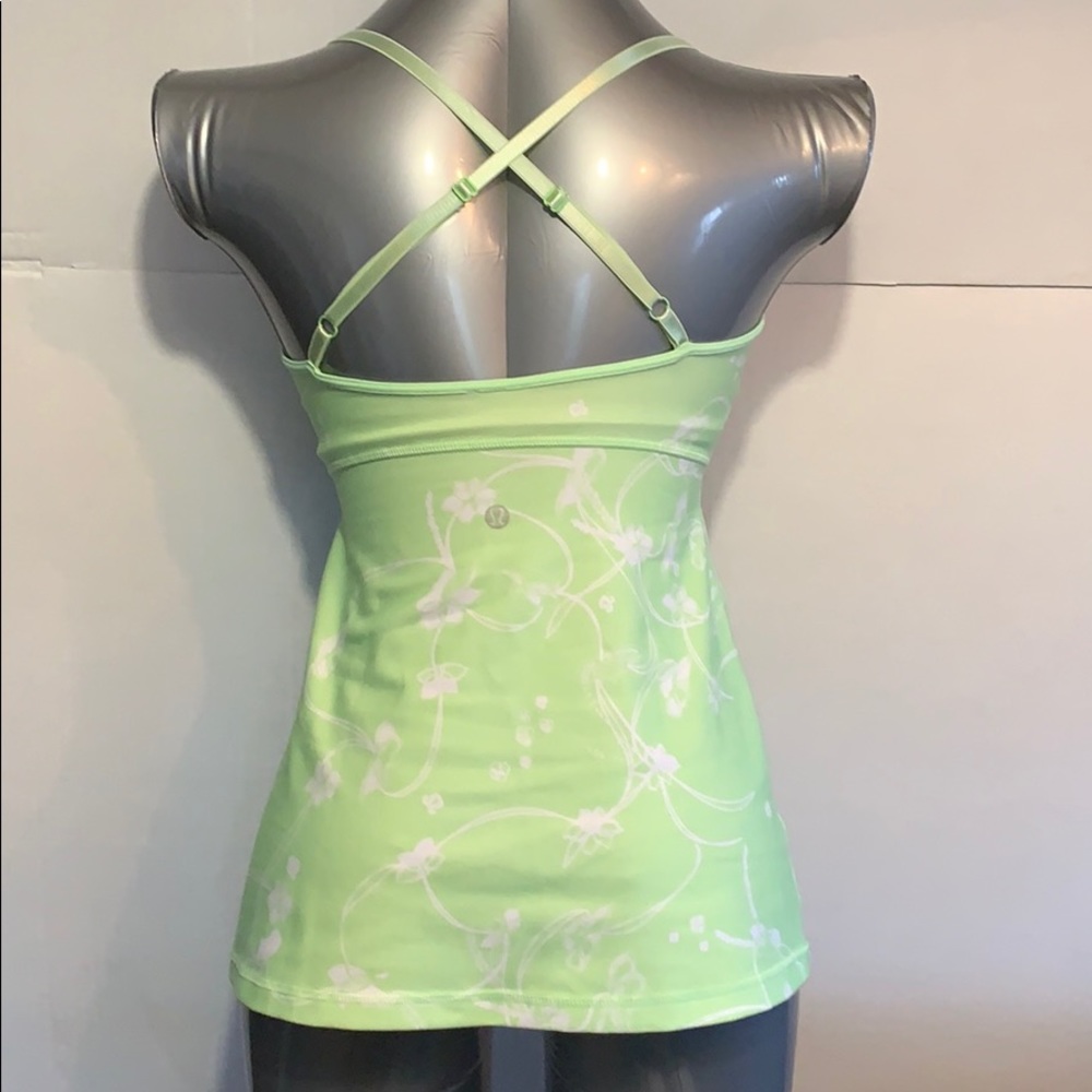 SALE!! Lululemon criss cross tank 2? 4?